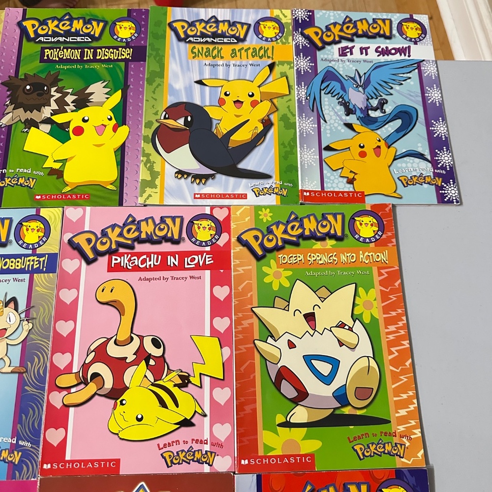 Bundle of 10 Vintage Pokémon books - Picture 3 of 4
